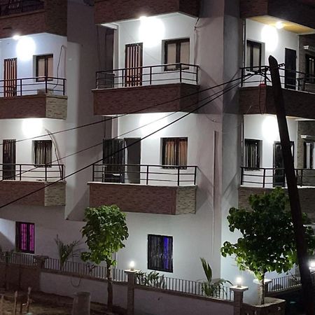 Hotel Residence Aicha Tambacounda 外观 照片